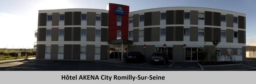 Akena City De Romilly Esterno foto